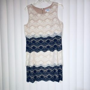 JESSICA SIMPSON-CUTE AND COMFORTABLE DRESS.
